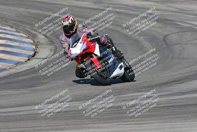 media/Nov-16-2025-Race Pace (Sun) [[8c5fa54630]]/Verified Riders/1-Turns 9 and 10 (925am)/